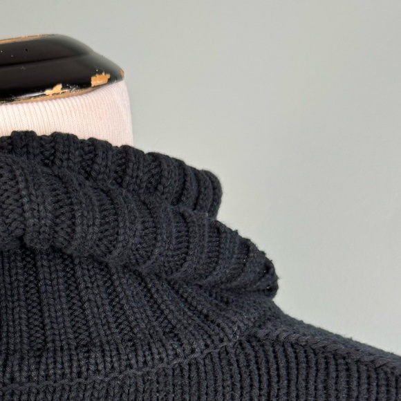 Calvin Klein Jeans Turtleneck Sweater - Picture 7 of 8